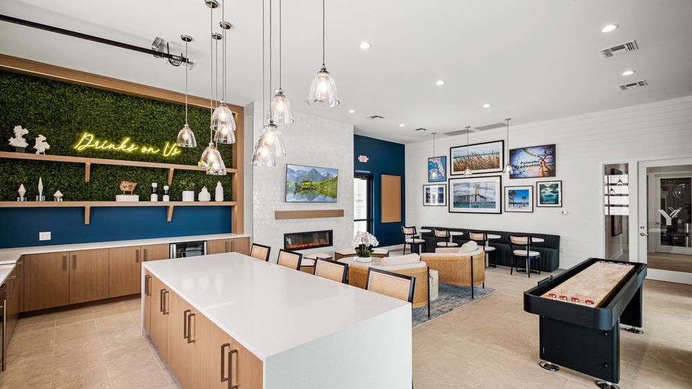 contact-leasing-office_palmetto_FL_8