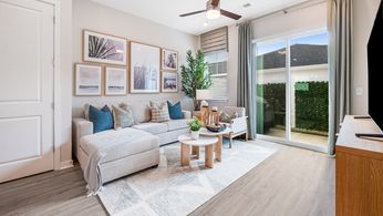 Unit110-Charlotte-NC-yardly-monroe-for-rent-private-backyard-05.jpg