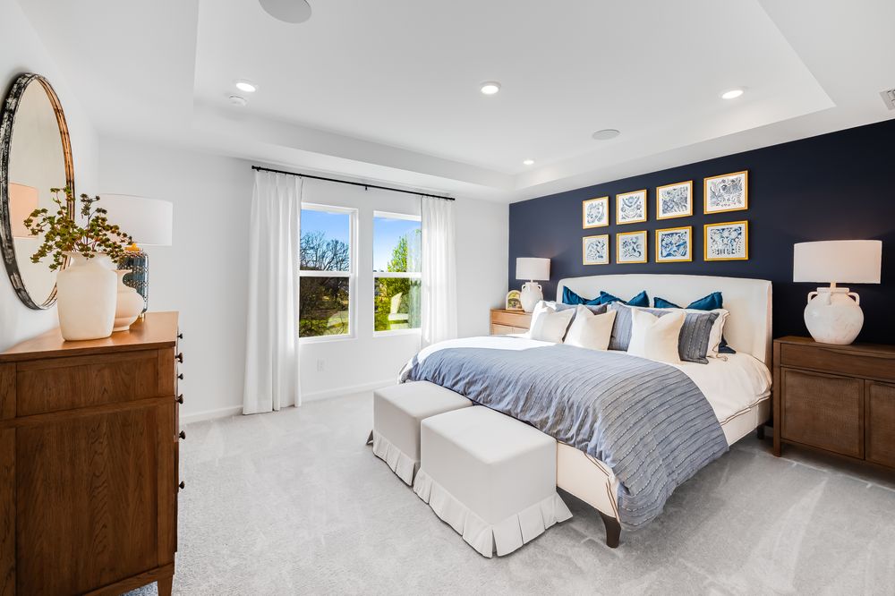 hj-ga-atlanta-windance-lake-fairfield-1430-windance-master-bedroom-02.jpg