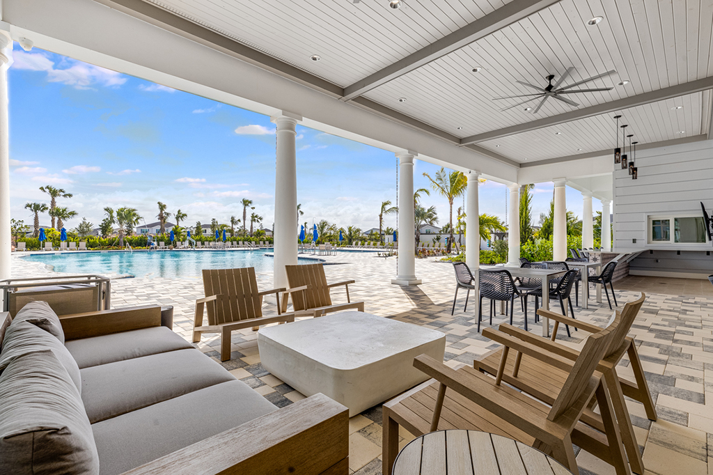 hj-fl-Sarasota-treasure-coast-central-park-12600-roma-circle-community-pool-area-19_1024x576