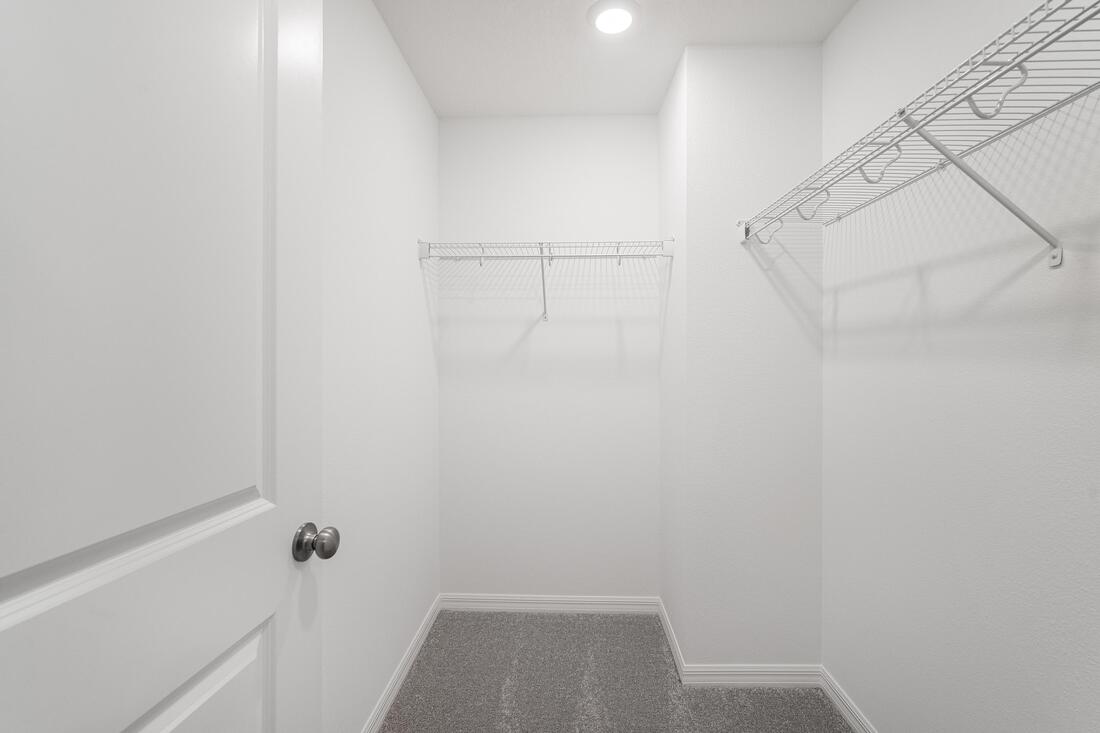 hj-fl-orlando-aden-south-at-westview-maple-dressingroom-001_preview_download