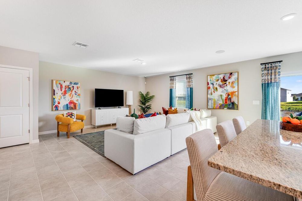 hj-fl-orlando-aden-south-at-westview-maple-kitchen-to-tv-lounge-001_preview_download