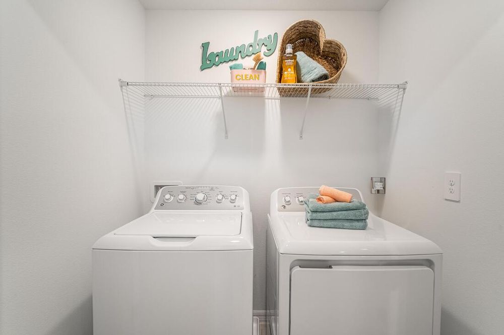 hj-fl-orlando-aden-south-at-westview-maple-laundryroom-001_preview_download