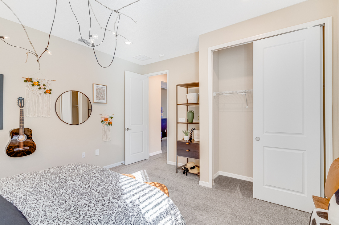 hj-fl-orlando-the-waters-at-center-lake-ranch-Lots-4-croix-bedroom-02