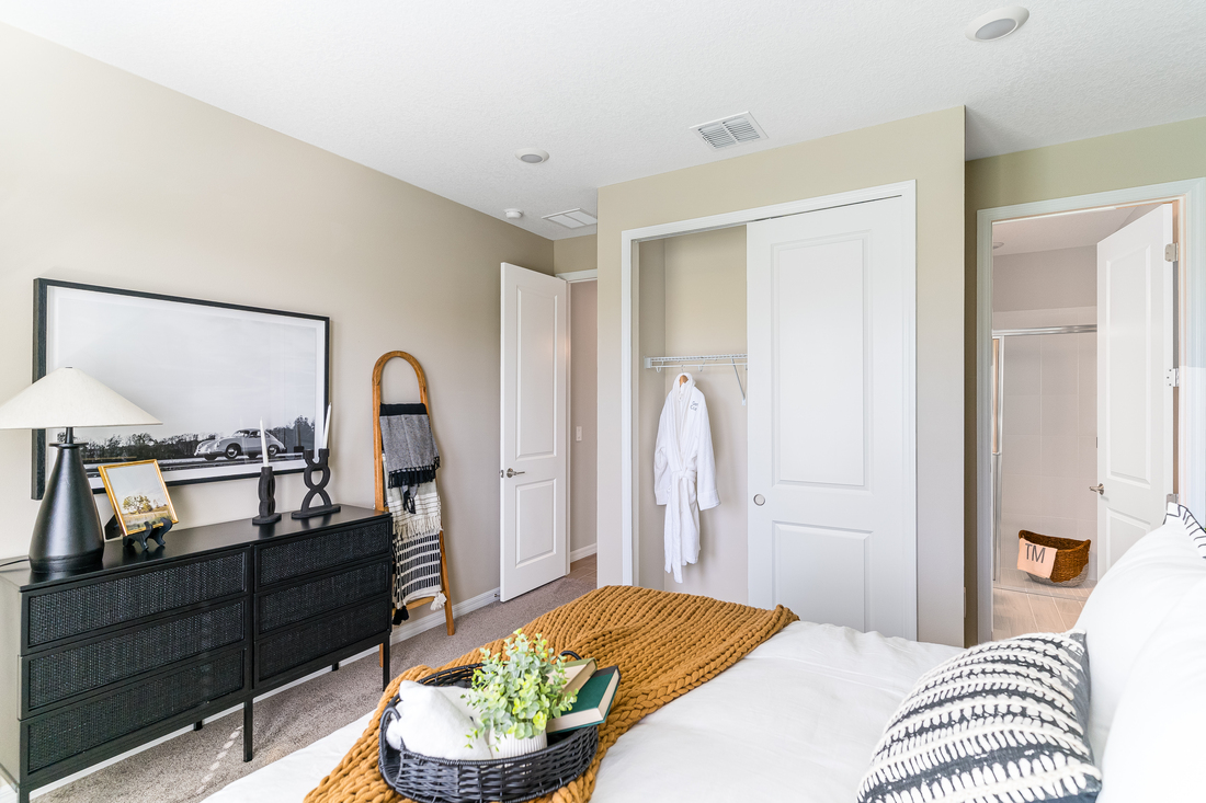 hj-fl-orlando-the-waters-at-center-lake-ranch-Lots-4-croix-bedroom-06