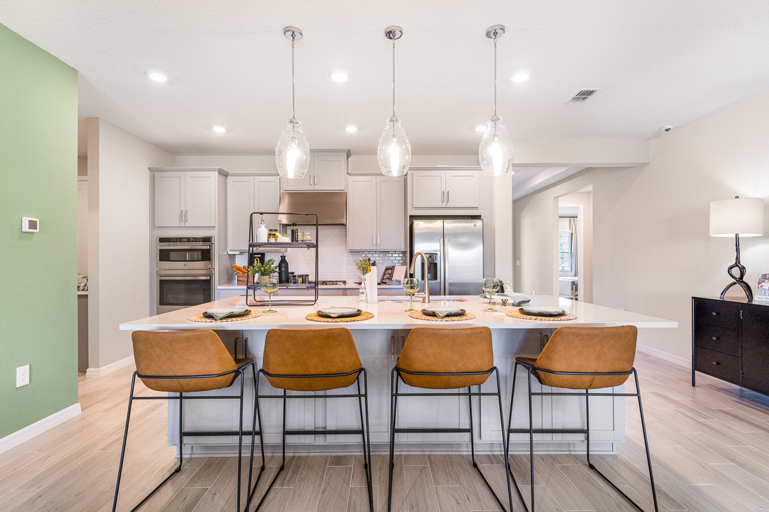 hj-fl-orlando-the-waters-at-center-lake-ranch-Lots-4-croix-kitchen-11