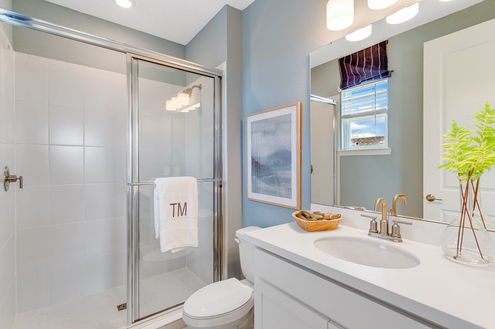 hj-fl-orlando-the-waters-at-center-lake-ranch-anastasia-1224teal-creek-bathroom-03