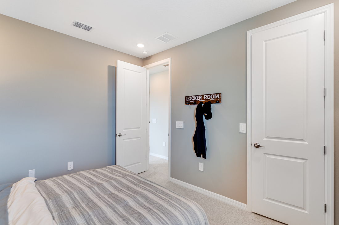 hj-fl-orlando-the-waters-at-center-lake-ranch-anastasia-1224teal-creek-bedroom-06
