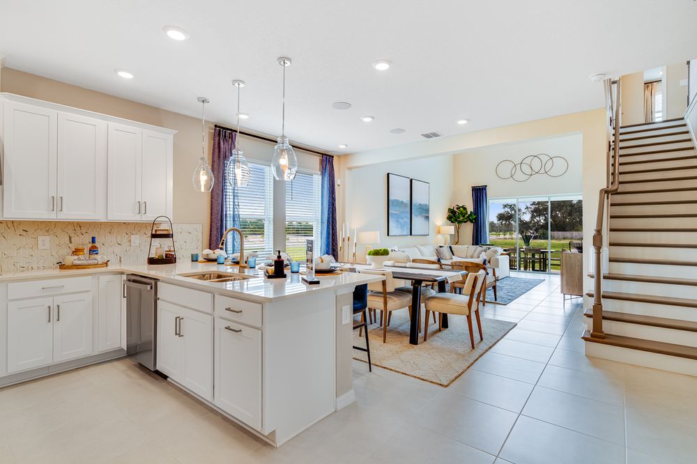 hj-fl-orlando-the-waters-at-center-lake-ranch-anastasia-1224teal-creek-kitchen-to-diningroom-01
