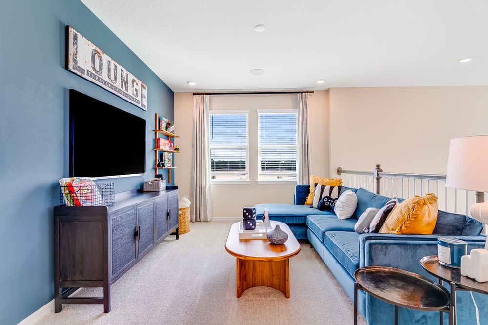 hj-fl-orlando-the-waters-at-center-lake-ranch-anastasia-1224teal-creek-tv-lounge-01