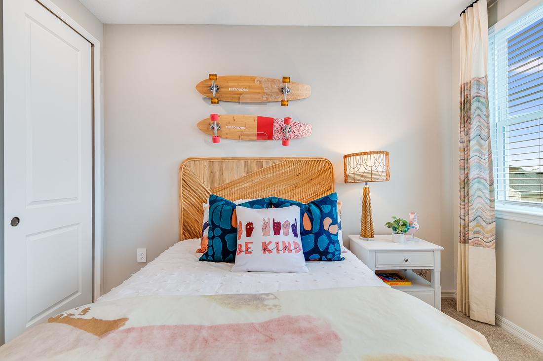 hj-fl-orlando-the-waters-at-center-lake-ranch-baldwin-5269kildare-bedroom-02