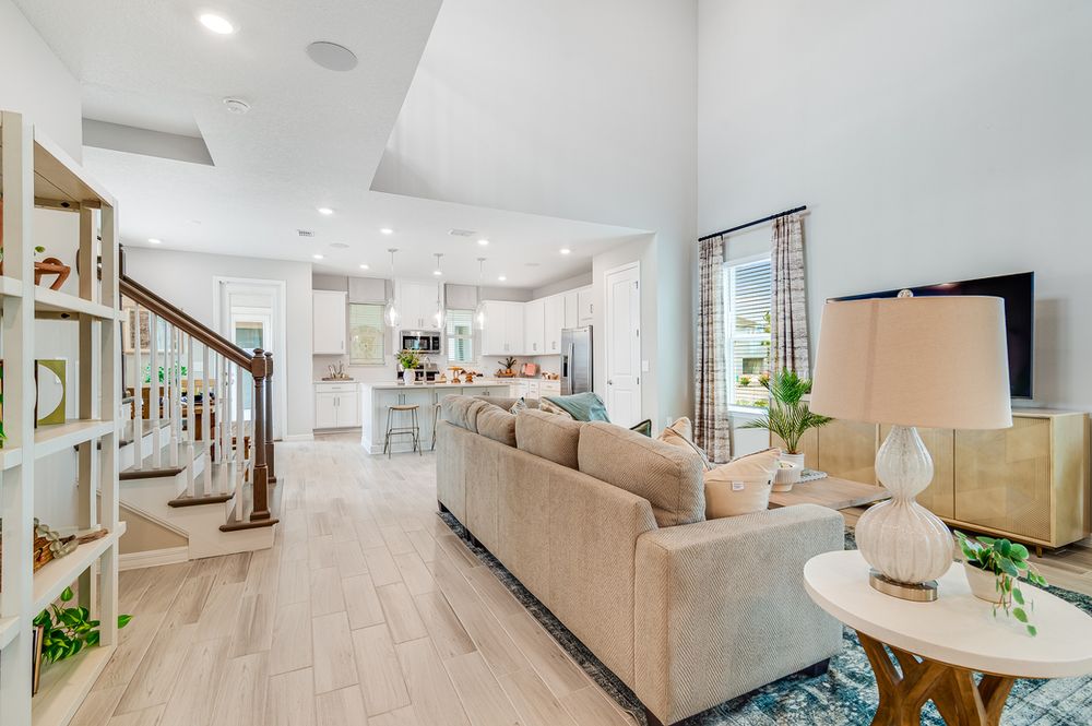 hj-fl-orlando-the-waters-at-center-lake-ranch-baldwin-5269kildare-livingroom-to-kitchen-01