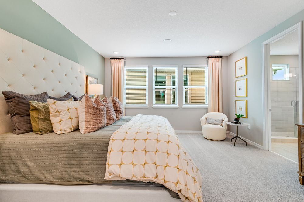 hj-fl-orlando-the-waters-at-center-lake-ranch-baldwin-5269kildare-master-bedroom-01