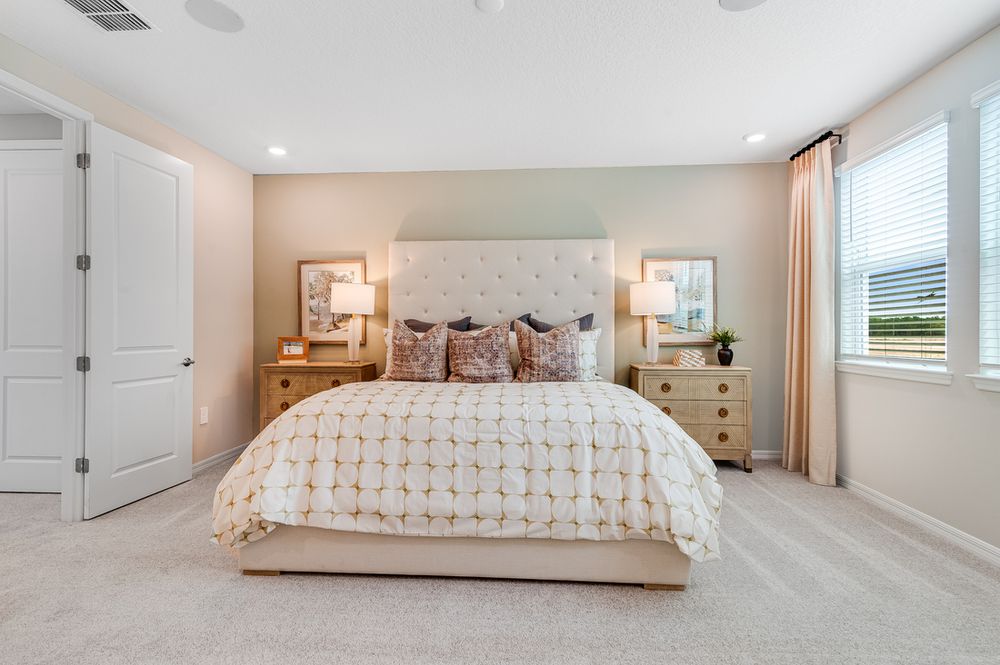 hj-fl-orlando-the-waters-at-center-lake-ranch-baldwin-5269kildare-master-bedroom-03