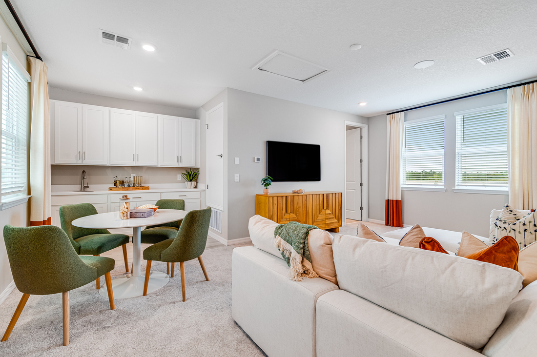 hj-fl-orlando-the-waters-at-center-lake-ranch-baldwin-5269kildare-tv-lounge-04