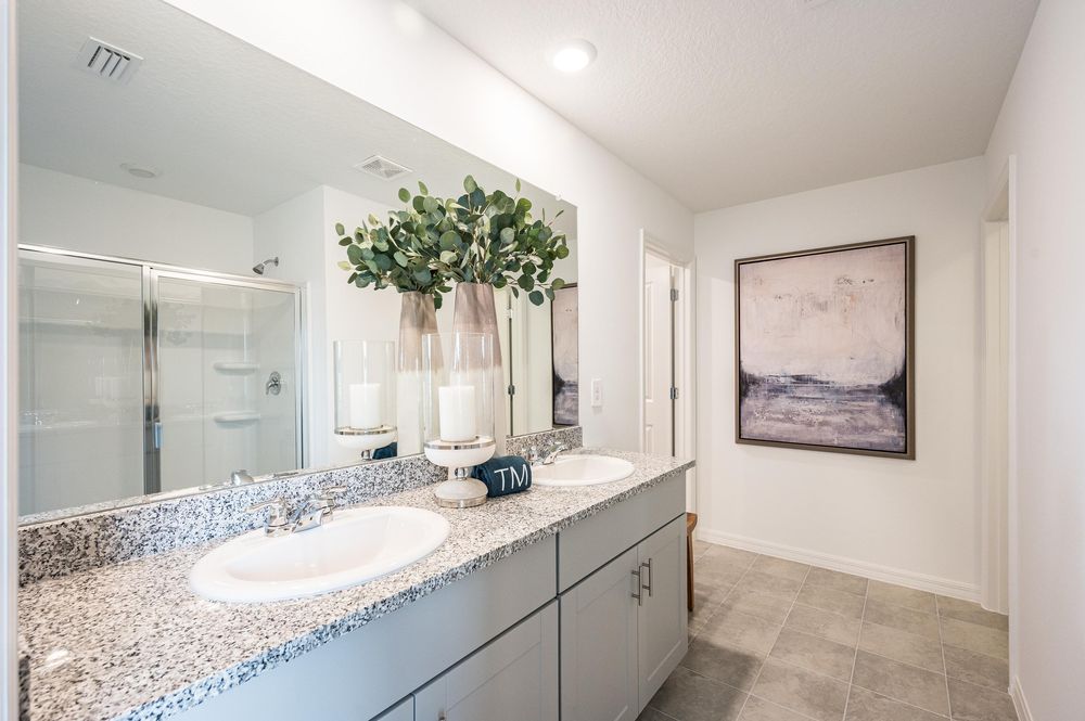 hj-fl-tampa-rc-0110-palmwind-elm-bathroom-002
