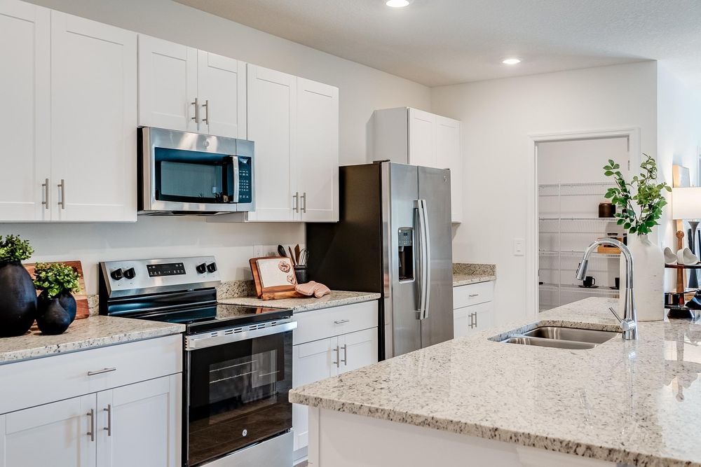 hj-fl-tampa-rc-0110-palmwind-magnolia-kitchen-004