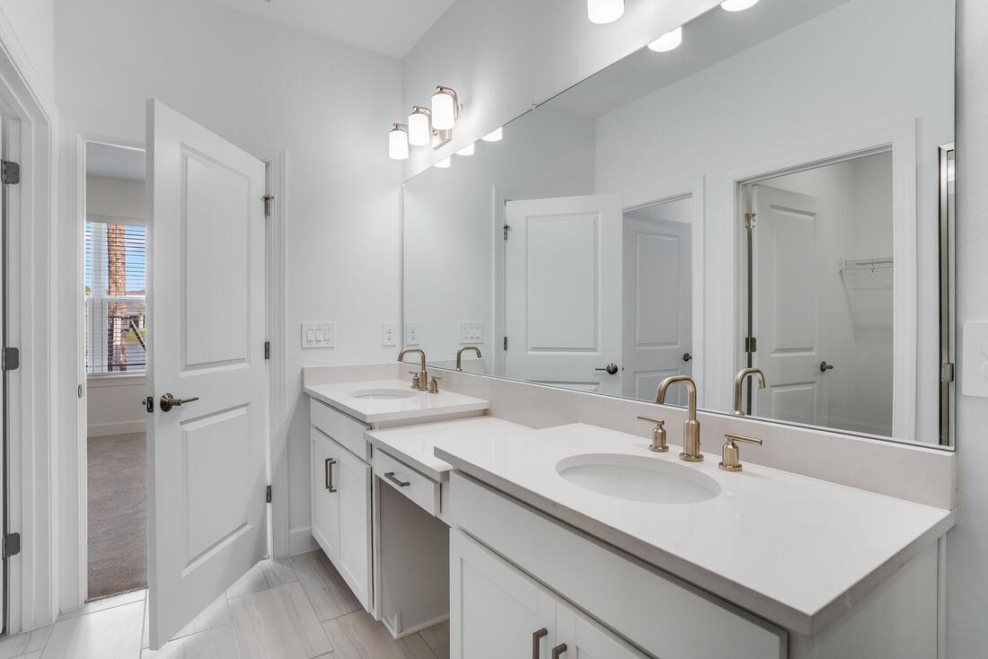 hj-fl-tampa-the-cove-at-west-port-tobagolot115-bathroom-002