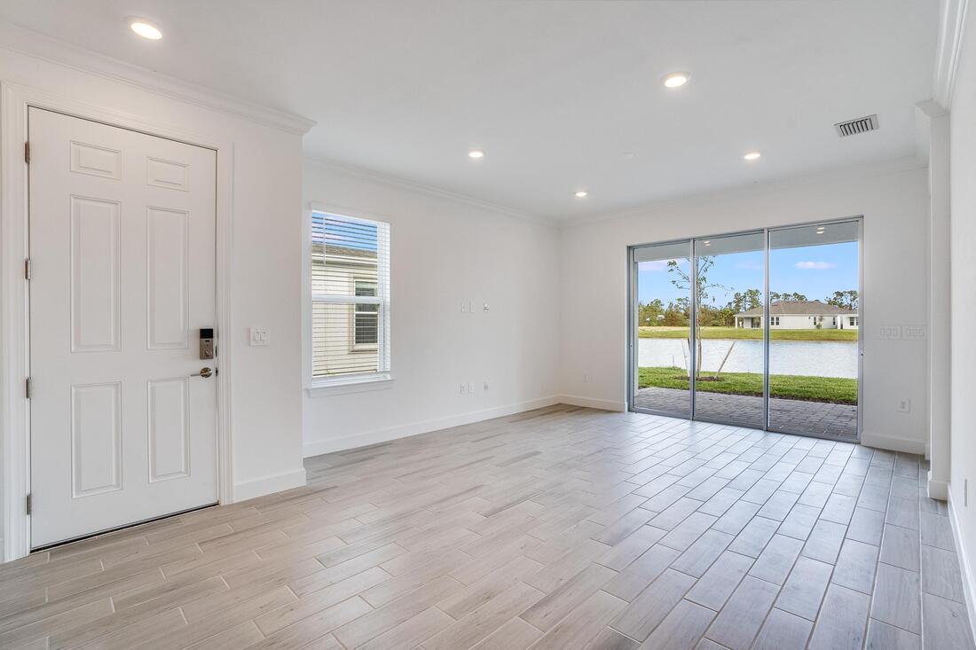 hj-fl-tampa-the-cove-at-west-port-tobagolot115-livingroom-001