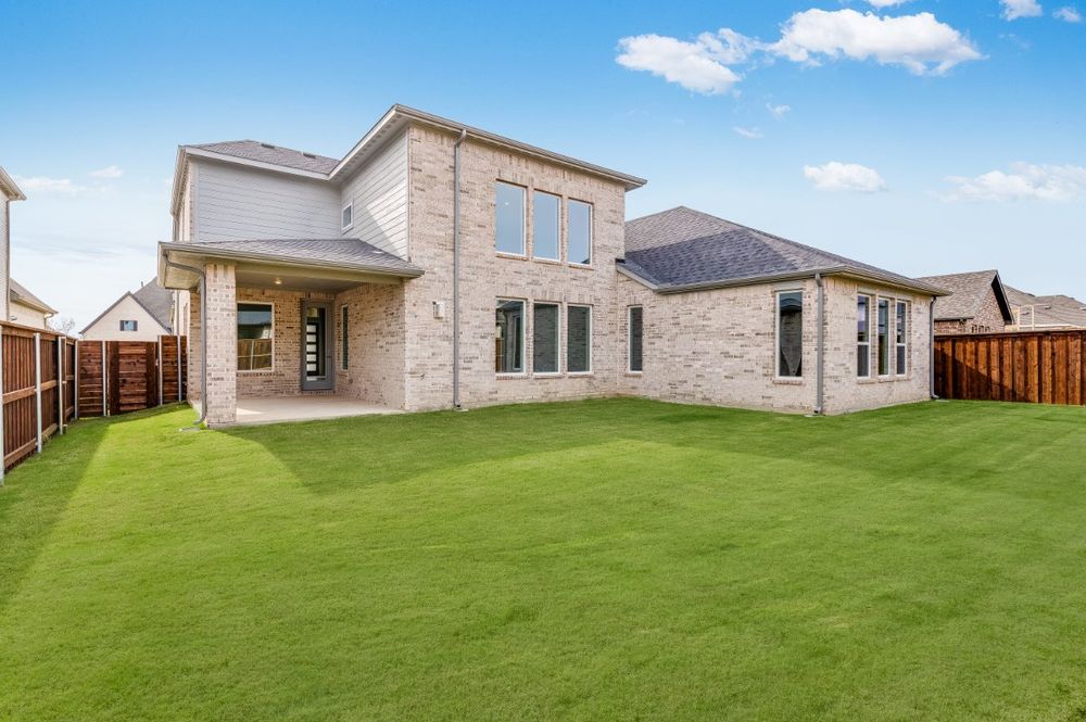 hj-tx-dallas-the-ridge-at-northlake-amber-backyard-001