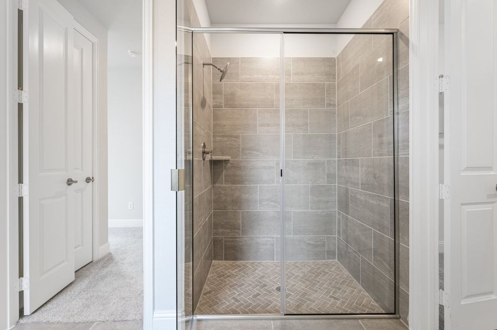 hj-tx-dallas-the-ridge-at-northlake-amber-bathroom-002