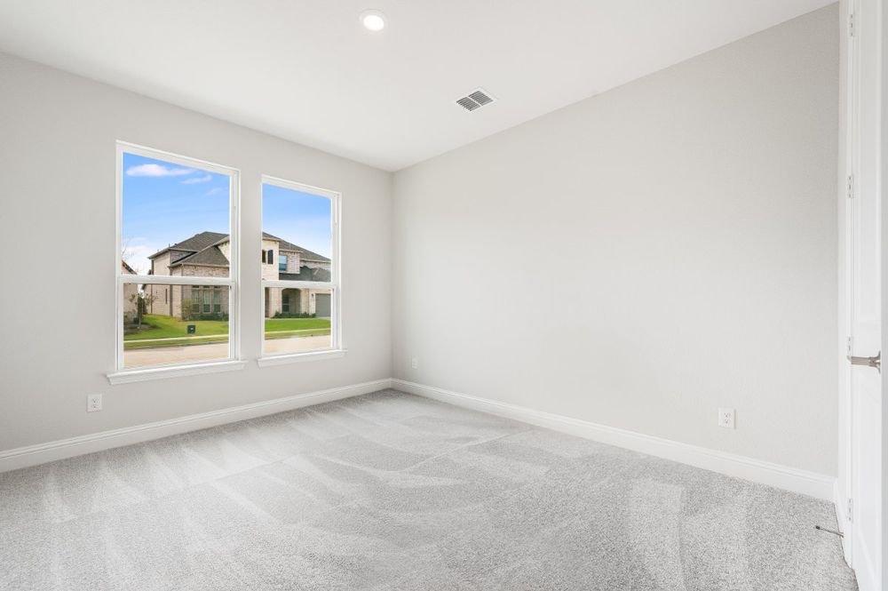 hj-tx-dallas-the-ridge-at-northlake-amber-bedroom-005