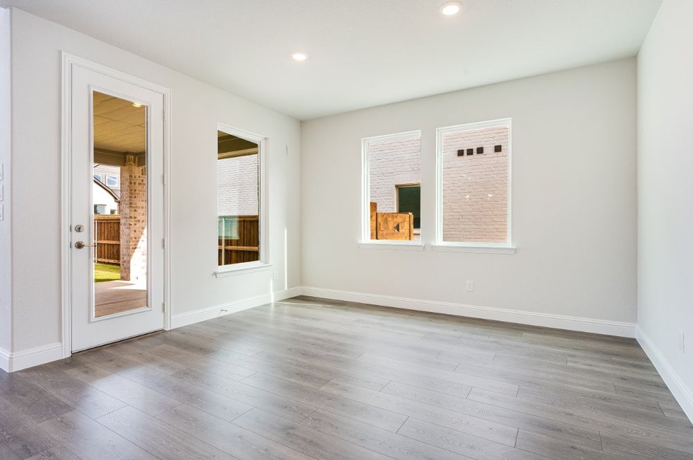 hj-tx-dallas-the-ridge-at-northlake-amber-diningroom-001